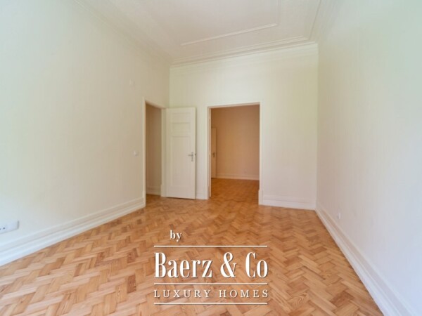 photo 6 3 Bedroom apartment plus 1 next to Rato square.