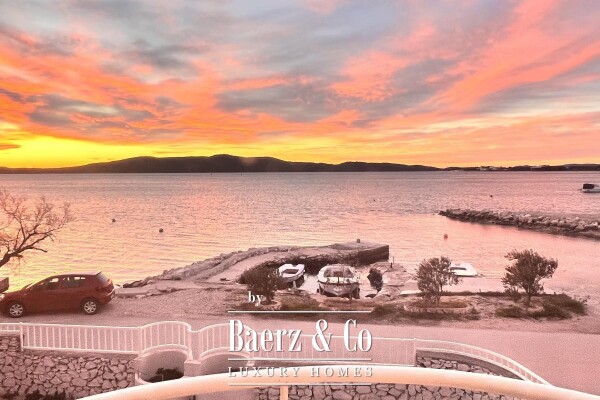 photo 4 Šibenik, Brodarica, unique villa located first row to the sea